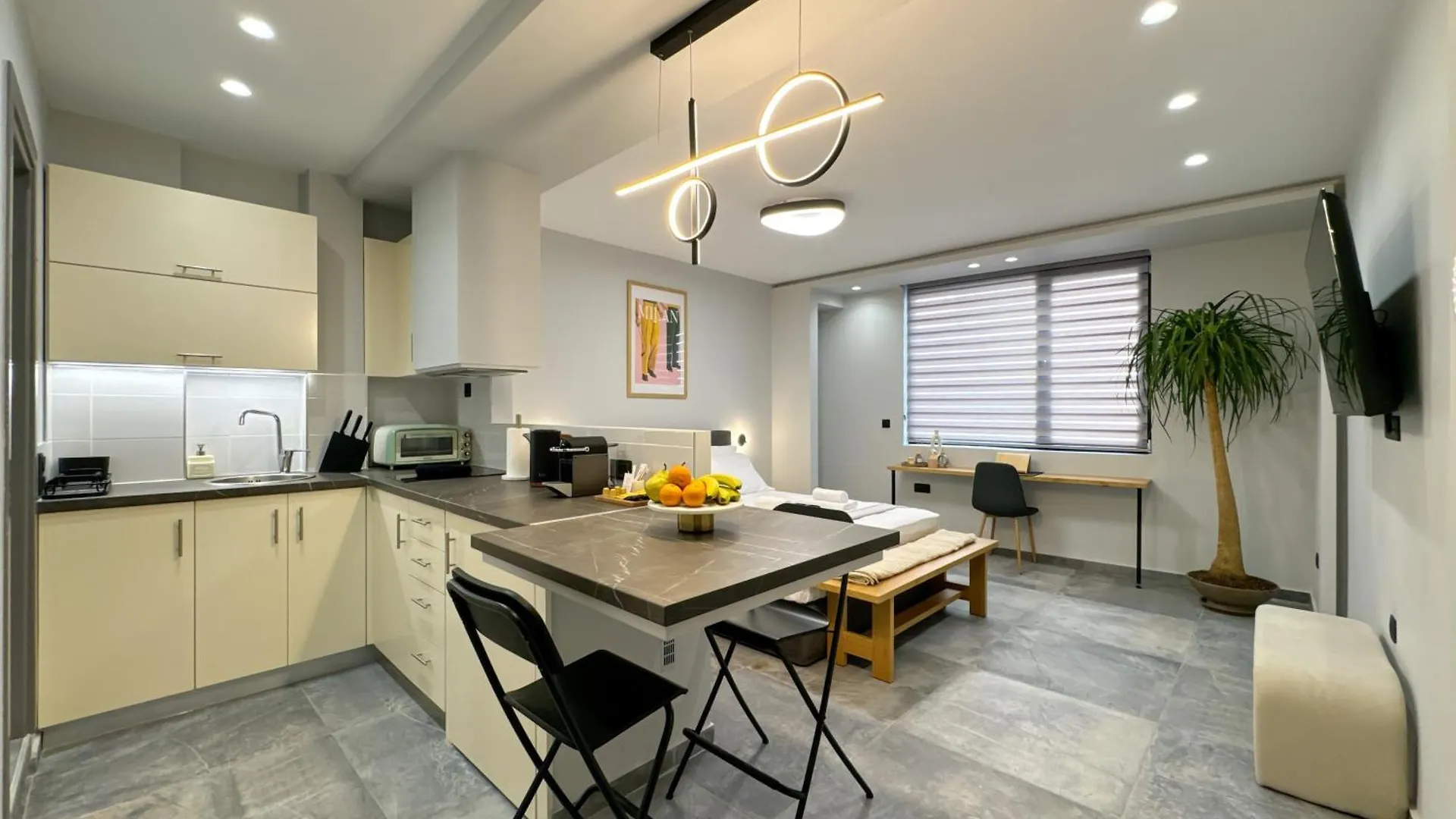 Luxury Downtown Apartment Α6 location